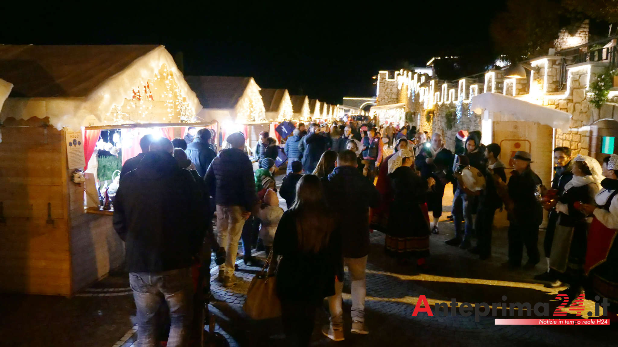 Mercatini di Natale alla “Tenuta La Fortezza”: inizia il conto alla rovescia Mercatini di Natale alla “Tenuta La Fortezza”: inizia il conto alla rovescia