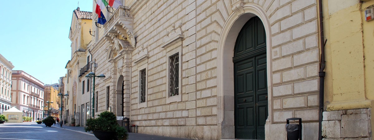 Palazzo Paolo V, via all’intervento di riparazione della facciata e di impermeabilizzazione