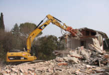 Castel Volturno, demoliti cinque immobili abusivi