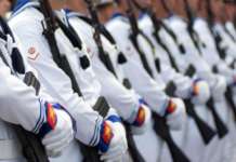 La nave della Marina Militare va a Ischia, pronti ad accogliere sfollati e feriti