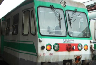 Angri, due tifosi aggrediscono capotreno: denunciati Angri, due tifosi aggrediscono capotreno: denunciati