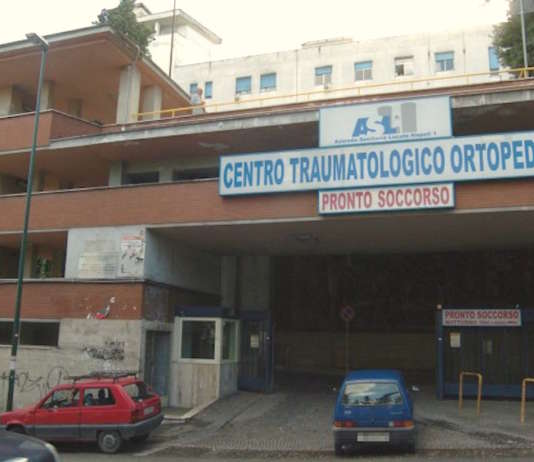Napoli, 14enne accoltellato resta grave ma vigile. Presidente Municipalità 8: “Rafforzare servizi sociali”
