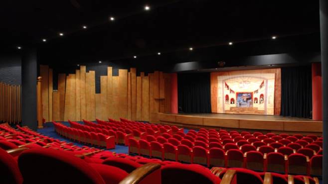 Al teatro di Ateneo lo spettacolo “Ritornanti” di Enzo Moscato Al teatro di Ateneo lo spettacolo “Ritornanti” di Enzo Moscato