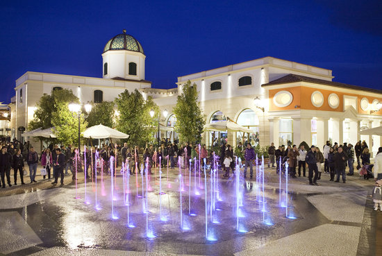 nike la reggia outlet