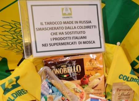 Coldiretti plaude a Conte: “Stop sanzioni alla Russia vale 3 miliardi l’anno” Coldiretti plaude a Conte: “Stop sanzioni alla Russia vale 3 miliardi l’anno”