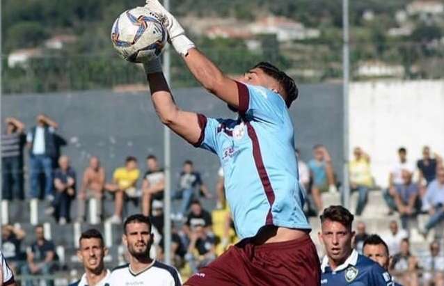 Il Casoria blinda la retroguardia: acquistati un portiere ed un difensore Il Casoria blinda la retroguardia: acquistati un portiere ed un difensore