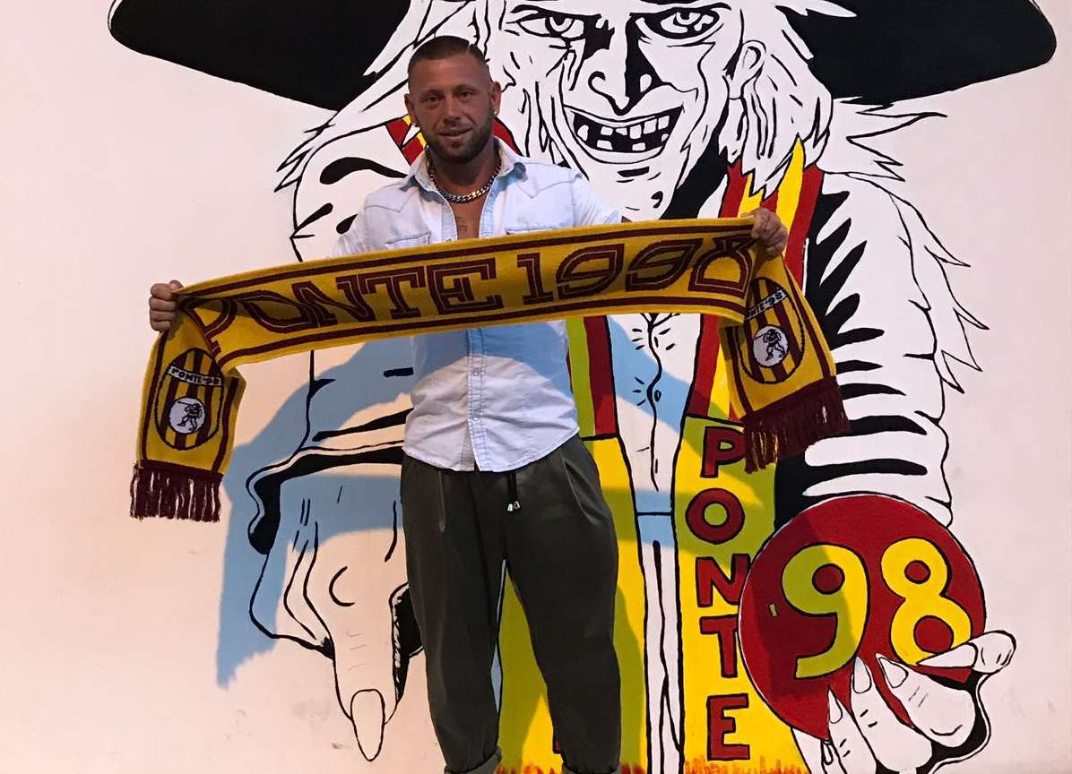 Ora c’è anche la firma: un gradito ritorno al Ponte ’98, riecco Nicola Masone (FOTO) Ora c’è anche la firma: un gradito ritorno al Ponte ’98, riecco Nicola Masone (FOTO)
