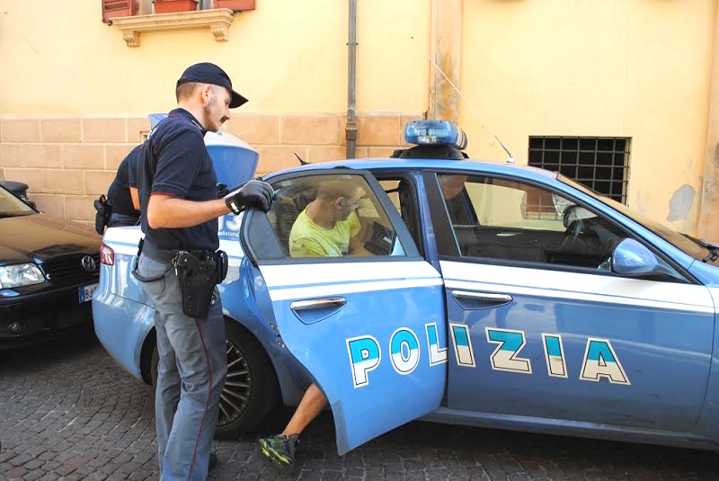 Rolex sottratto a una donna a Milano, 19enne arrestato a Napoli