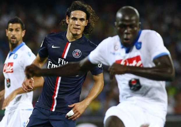 Napoli aspetta Cavani: per ora appuntamento a novembre, poi… Napoli aspetta Cavani: per ora appuntamento a novembre, poi…