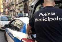 A Napoli rimossi quintali di rifiuti abbandonati in strada