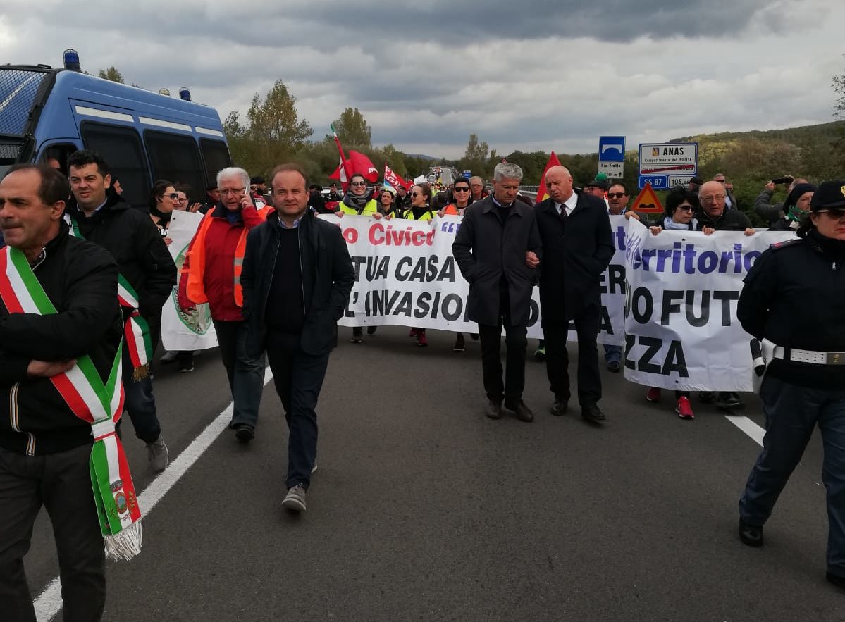 Sassinoro, la Rete dei Comitati scrive alle istituzioni: “Si accolgano sollecitazioni del Ministero dell’Ambiente” Sassinoro, la Rete dei Comitati scrive alle istituzioni: “Si accolgano sollecitazioni del Ministero dell’Ambiente”