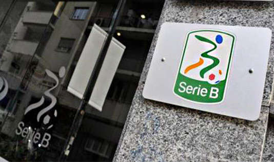 Il Palazzo trema dalle fondamenta. Poche certezze, tanti dubbi