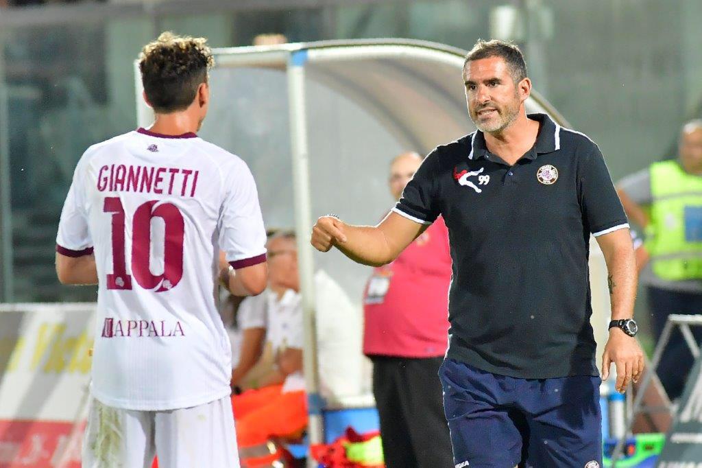 Livorno Lucarelli Sorride Diversi Giocatori Recuperati Per Benevento