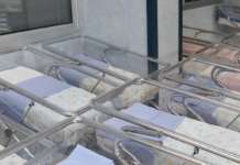 Istat, nascite ancora in calo, fecondità ai minimi storici