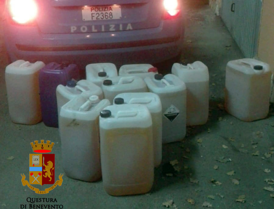 Rubava gasolio alla ditta per cui lavorava: denunciato autista di Telese Rubava gasolio alla ditta per cui lavorava: denunciato autista di Telese