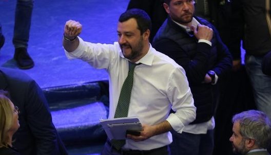 Ordigni Afragola, Salvini: “Lo Stato è più forte di qualche balordo” Ordigni Afragola, Salvini: “Lo Stato è più forte di qualche balordo”