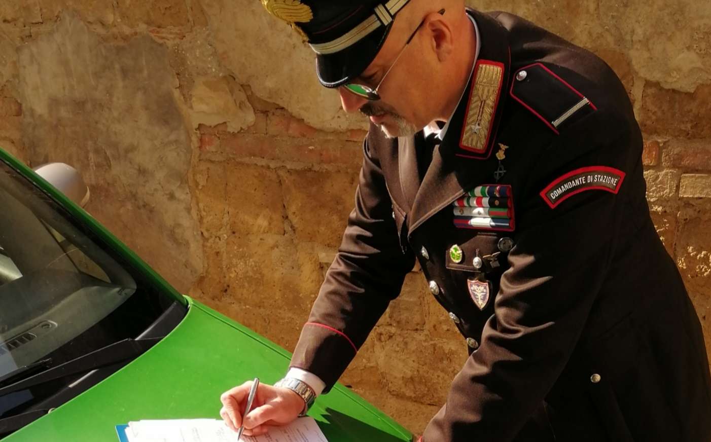 Benevento, brucia rifiuti accanto alla sua abitazione: denunciata una persona Benevento, brucia rifiuti accanto alla sua abitazione: denunciata una persona