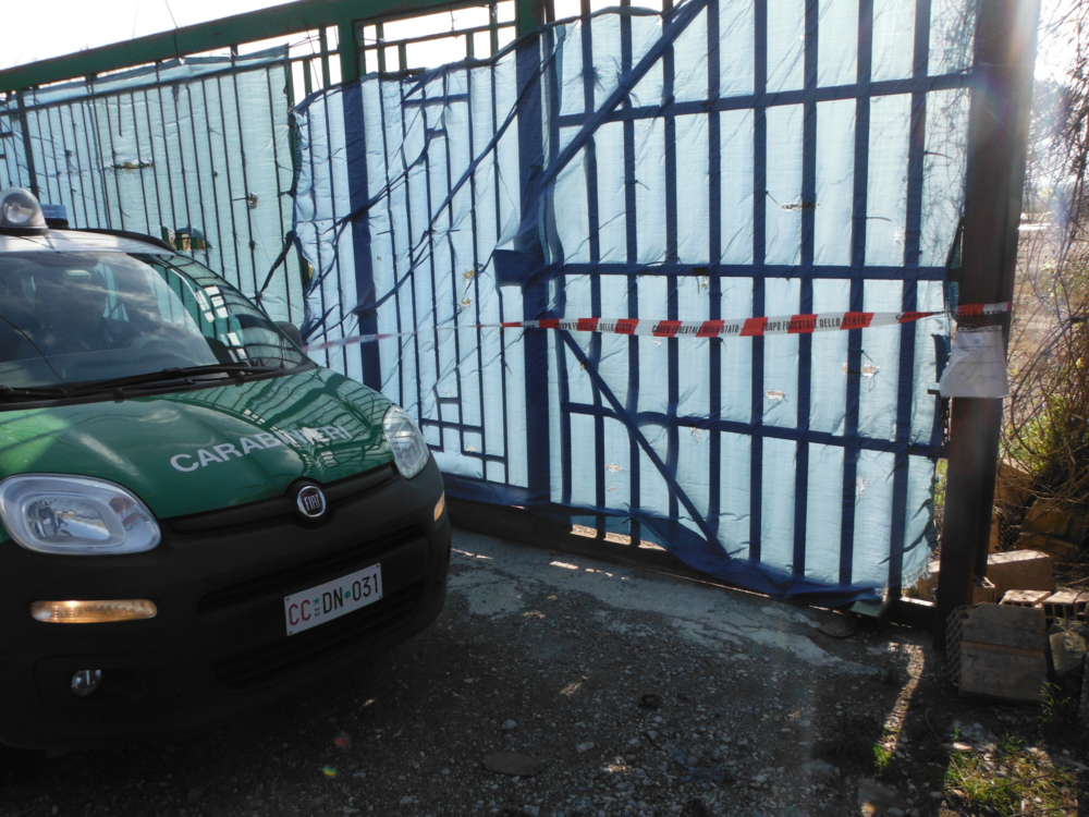 Illeciti ambientali e discariche abusive, denunce e sequestri nel Salernitano Illeciti ambientali e discariche abusive, denunce e sequestri nel Salernitano
