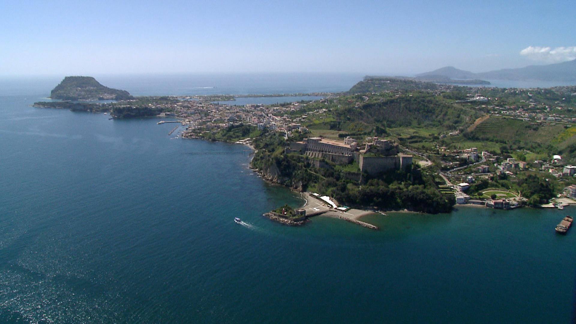 Bradisismo a Bacoli, Tar stoppa divieto di varo e alaggio nel porto di Baia