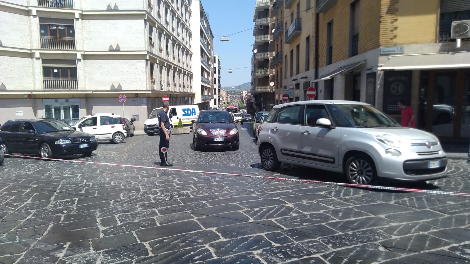 lavori a via posillipo divieto di sosta e fermata da marted236 alle 1600 da Anteprima24.it lavori a via posillipo divieto di sosta e fermata da marted236 alle 1600