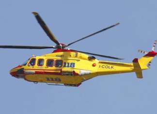 Schianto tra tir e auto sull’A1: tre feriti, un minore elitrasportato al Santobono