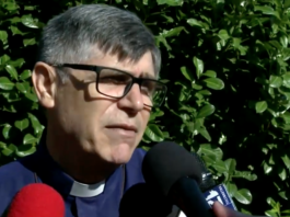 Campi Flegrei, Don Patriciello: “Siamo una bomba a orologeria”