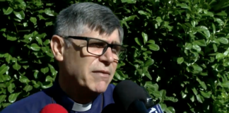 Campi Flegrei, Don Patriciello: “Siamo una bomba a orologeria”