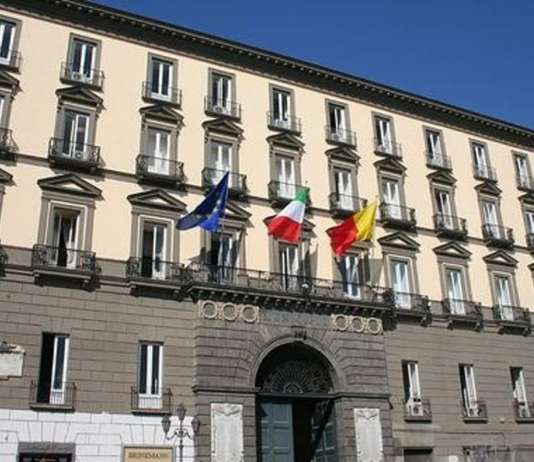 Case popolari Comune Napoli, via a conguagli in bolletta: ansia rincari. Baretta: “Si pensa di rateizzare”