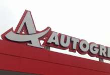 Va in bagno all’autogrill e cade dalle scale: muore 69enne