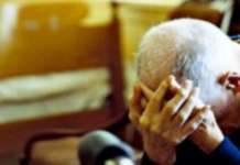 Anziano immobilizzato e derubato durante la notte da tre ladri