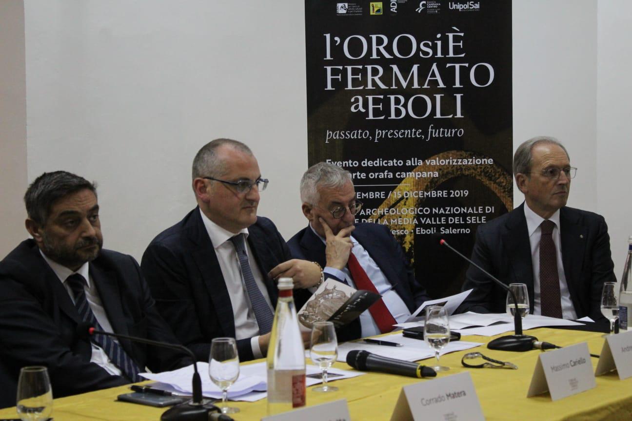 Eboli, in mostra l'oro che fonde epoche e mondi diversi (VIDEO) - anteprima24.it