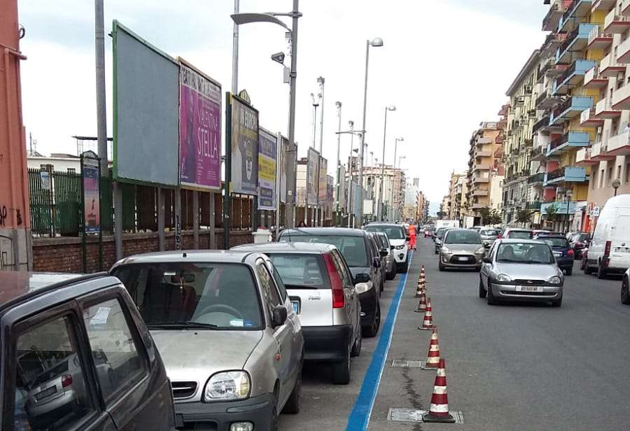 Fuorigrotta via Diocleziano a rischio crollo, paura per i residenti
