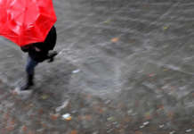 Allerta meteo per vento, domani chiusi parchi e pontile Bagnoli