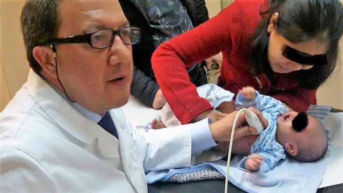 Dr. Mallamaci, una visita cardiologica ad un bambino