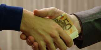 Corruzione, Campania maglia nera ma la politica ‘fa la gnorri’: 25 inchieste e 285 indagati in 18 mesi