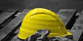 Incidente sul lavoro a Napoli, uomo travolto da un mezzo pesante