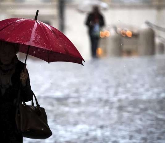 Allerta meteo, scattano le chiusure per domani 21 ottobre: ecco tutti i provvedimenti Allerta meteo