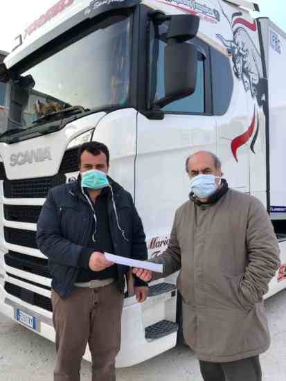 Al via la carovana solidale Sele Express, “i pacchi da giù” arrivano al Nord.