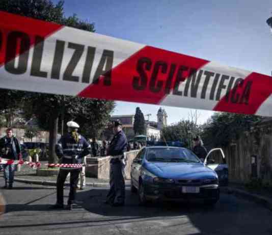 Napoli, bossoli di colpi d’arma da fuoco rinvenuti in strada