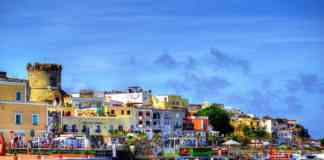 L’isola più bella del mondo è Ischia, superate Maldive e Bali