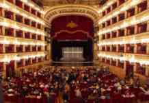 Teatro San Carlo, casi di positività al Covid: cancellato spettacolo ‘Il Lago dei Cigni’
