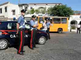 Evade dai domiciliari per raggiungere la sua ex; la minaccia e viene arrestato