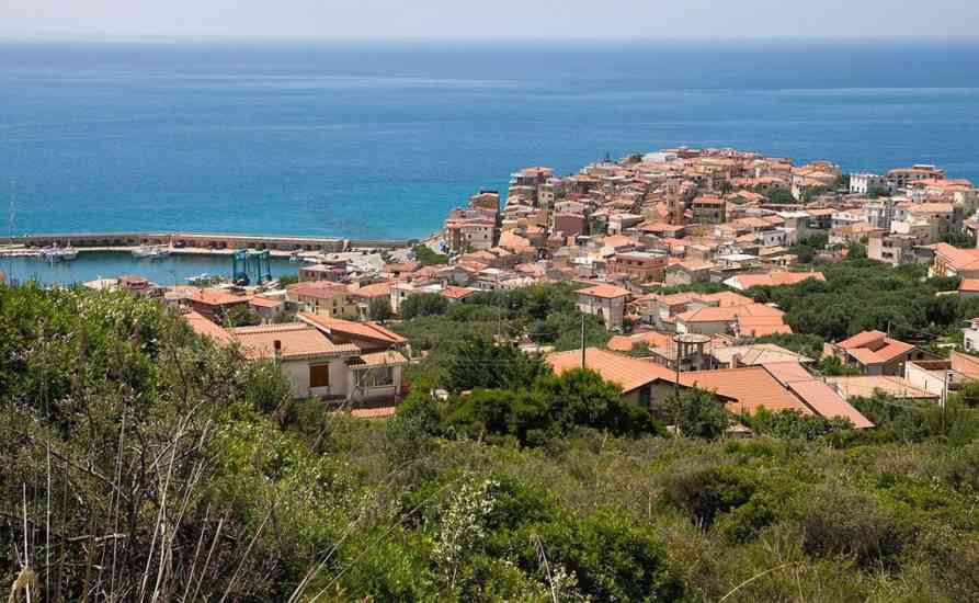 Camerota, intera famiglia contagiata: il Covid ritorna ...