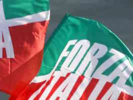 Forza Italia: “Aumento di stipendio a Mastella, lo doni ai bisognosi”