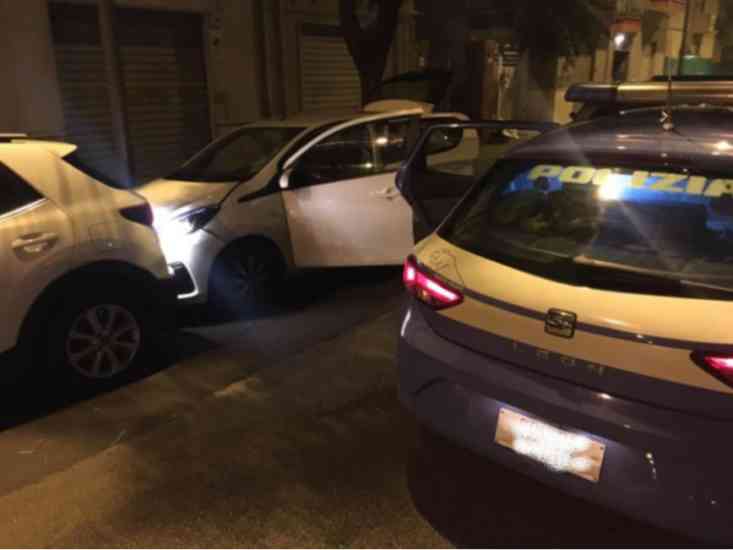 Salerno, inseguimento per la vie del centro: arrestati due pusher dalla Polizia Salerno, inseguimento per la vie del centro: arrestati due pusher dalla Polizia