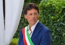 In attesa di diventare effettivo Cuomo fa l’assessore agli appuntamenti Enzo Cuomo