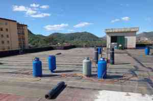 Al Liceo Rescigno di Roccapiemonte conclusi i lavori di impermeabilizzazione Al Liceo Rescigno di Roccapiemonte conclusi i lavori di impermeabilizzazione