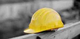 Due operai cadono da un’impalcatura nel Napoletano, uno è grave Incidente sul lavoro