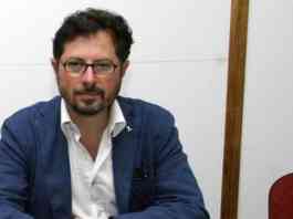 Aggredirono il deputato Borrelli in Irpinia: in due a processo