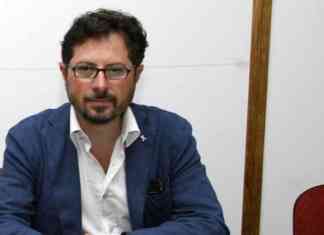 Aggredirono il deputato Borrelli in Irpinia: in due a processo